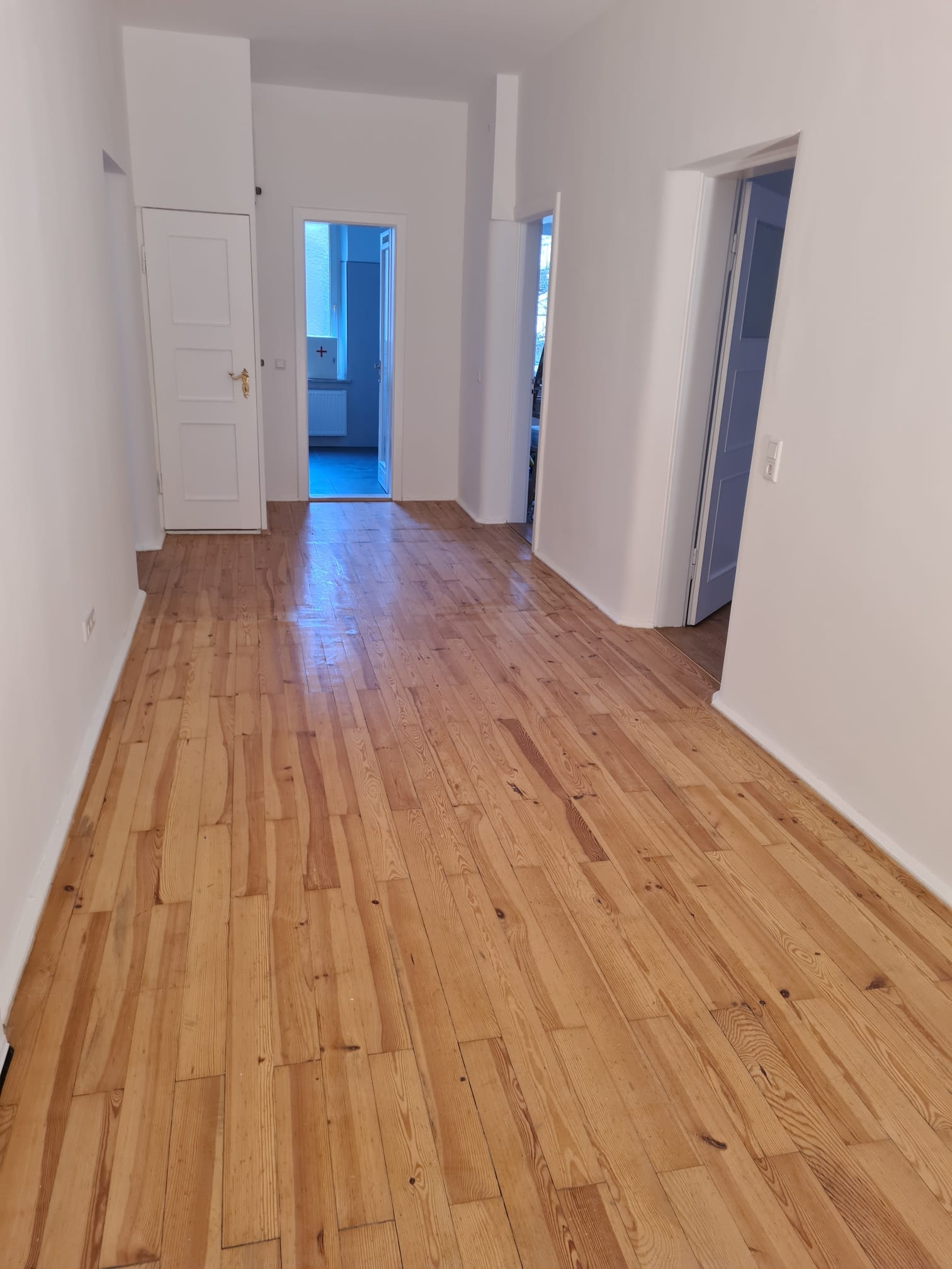 Sanierte Wohnung nach Komplettmodernisierung